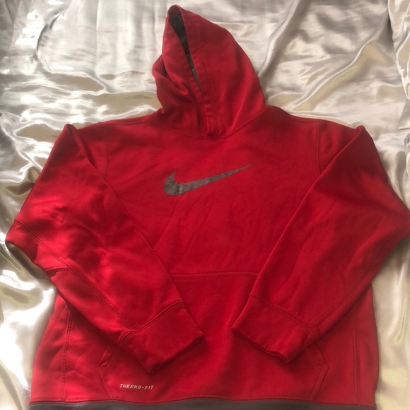 Nike sweatshirt - Picture 1 of 3